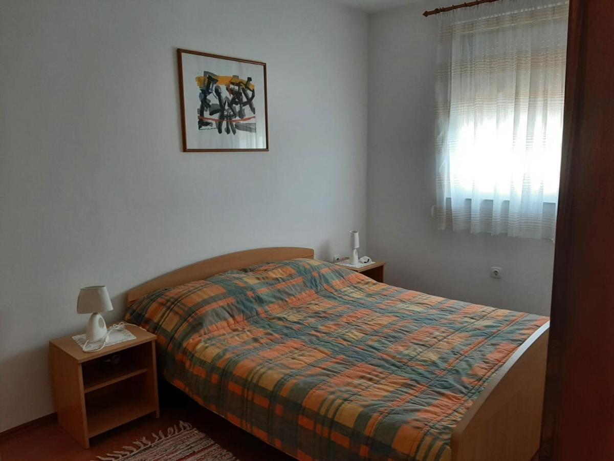 Apartments With A Parking Space Cizici, Krk - 15415 Malinska Bagian luar foto