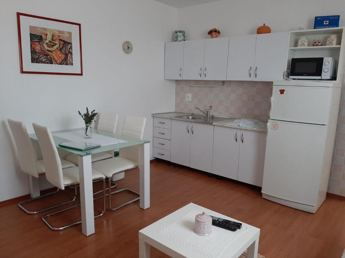 Apartments With A Parking Space Cizici, Krk - 15415 Malinska Bagian luar foto